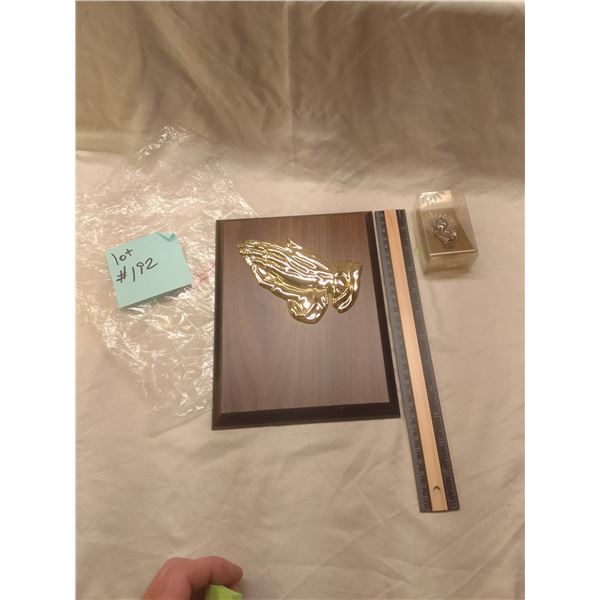 Vintage Praying Hands Wall Plaque with Matching Mini Icon – Religious Decor Set - [x=#8220/