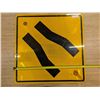 Image 2 : Pavement Narrows Highway Sign