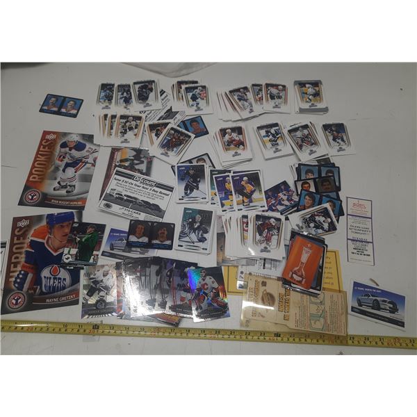 Lot of Hockey Cards.