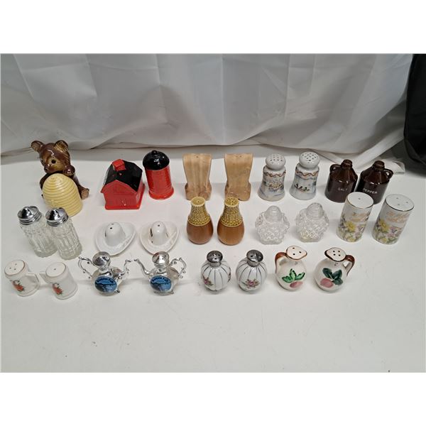 (14) set salt and pepper shakers