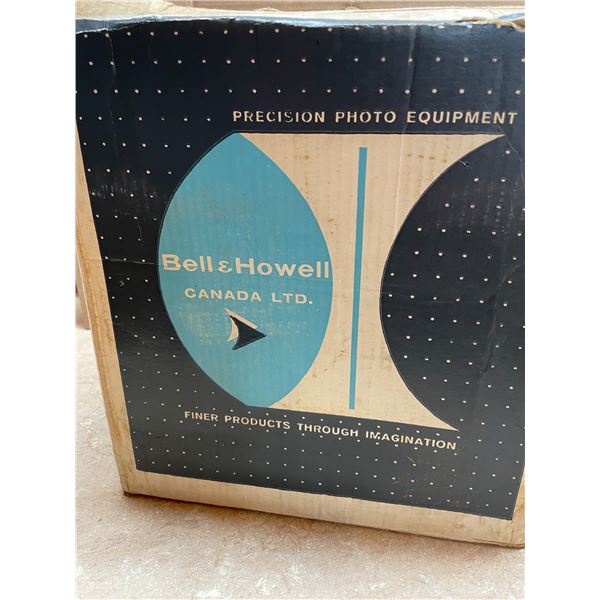 Bell Howell Film Projector Model 346, 8 mm automatic Threating Super 8