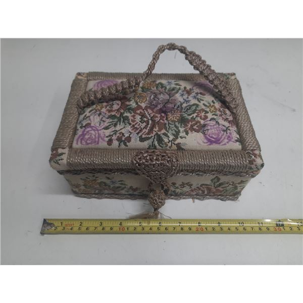Vintage Woven Wicker Sewing Basket.
