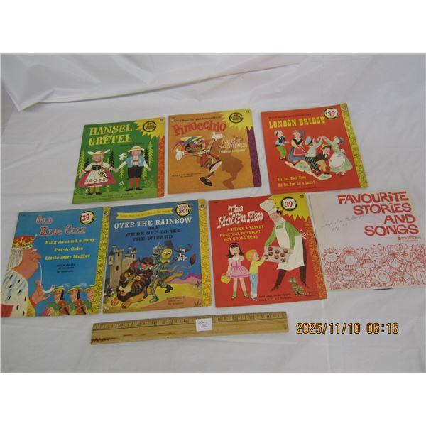 752. Lot of Vintage Kid's Records in Good Condition