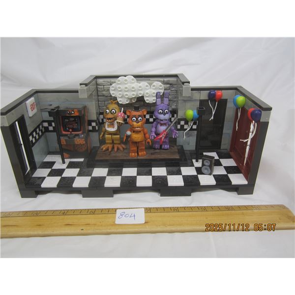 804. Five Nights at Freddy's Stage Show Diorama