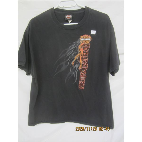 869. Harley Davidson Maui, Hawaii Size XL Tee Shirt