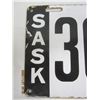 Image 2 : 890.Ultra Rare 1913 Saskatchewan Porcelain Authentic License Plate