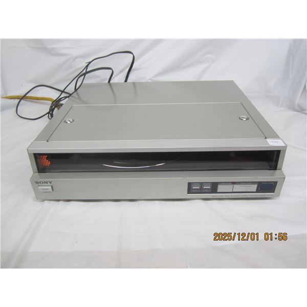 912.  Hi End Sony PS-FLI Turntable Drawer Slides Out to Put the LP on Rare Item Working Table Works 