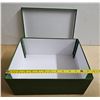 Image 4 : (2) Boxes with Lids, (3) Folding Containers