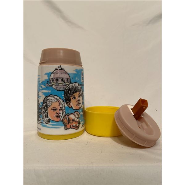 ET-Universal studios 1982 Aladdin Ind Thermos
