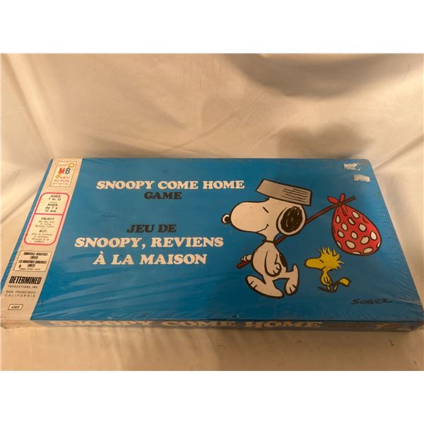 In Plastic Still- "Snoopy Came Home"board game MB