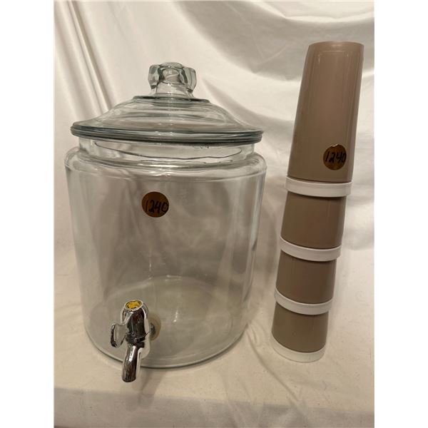 Large glass water/Juice Dispenser plus 4 vintage "insulated tumblers by space magic"