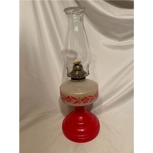 Early 1900 red pedestal karosene lamp "Queen Mary"