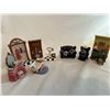 Image 1 : Miniatures bathroom & Livingroom collections