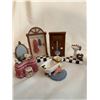 Image 2 : Miniatures bathroom & Livingroom collections