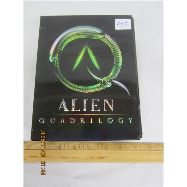 1352.  Alien Quadri logy DVD Set 9 DVDS all Mint in Collectors Case