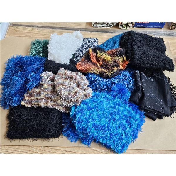 (14) Assorted Scarves