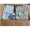Image 1 : Box of Assorted Kitchen Linnen