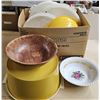 Image 1 : Lot of Assorted Kitchen Items