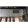 Image 3 : SUZUKI HP-97 DIGITAL PIANO WITH BENCH (NO POWER CORD)