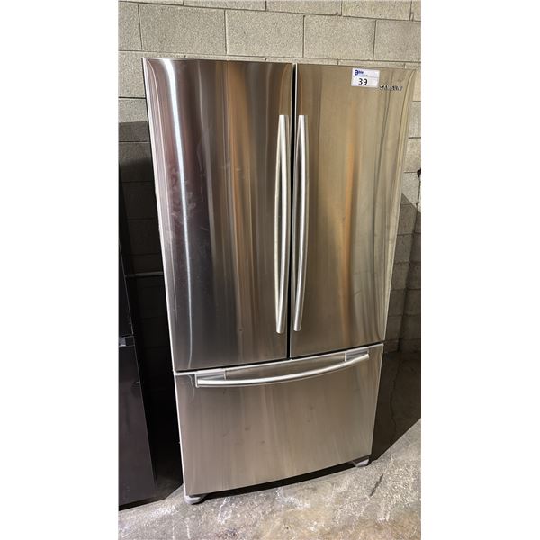 SAMSUNG 36"W STAINLESS STEEL REFRIGERATOR WITH BOTTOM FREEZER