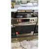 Image 1 : FRIGIDAIRE GALLERY 30"W STAINLESS STEEL SLIDE-IN STOVE WITH CONVECTION OVEN