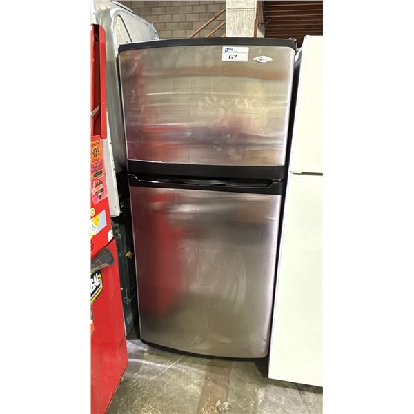 MAYTAG 30"W STAINLESS STEEL SWING DOOR REFRIGERATOR WITH TOP FREEZER
