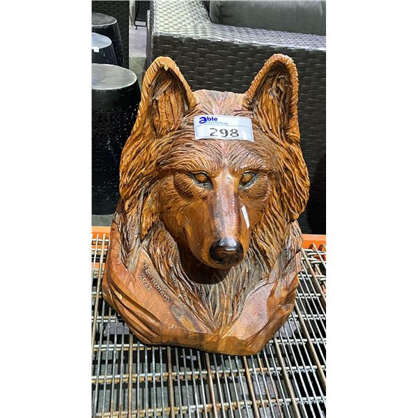 CARVED WOOD WOLF'S HEAD SCULPTURE BY BEN HEMARA 2022 (APPROX. 20"T X 15"W X 15"D)