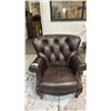 Image 2 : LEATHER TUFTED LOUNGE CHAIR