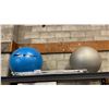 Image 1 : PAIR OF CRUTCHES & 2 EXERCISE BALLS