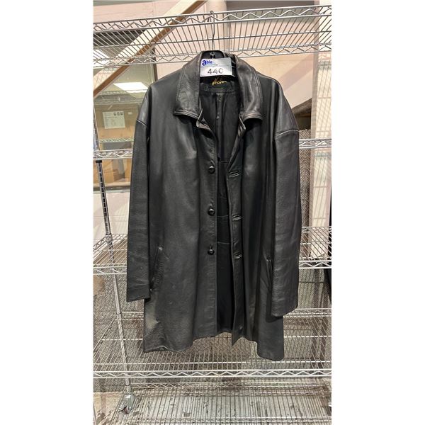 NETO BLACK LEATHER BUTTON DOWN JACKET - SIZE UNKNOWN - *SEVERAL HOLES IN THE LINING*