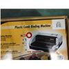 Image 5 : Fellowes PB2450 Plastic Comb Binding Machine New in Box