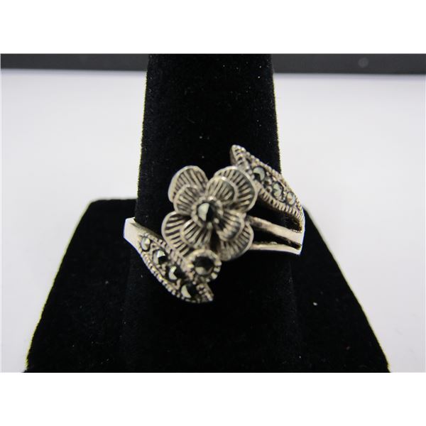 Size 7.75 Sterling Silver Marcasite Ring, Floral Design w/Rhinestones