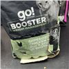 Image 11 : TWO BAGS OF CAT FOOD AND 25 POUCHES OF CAT BOOSTER