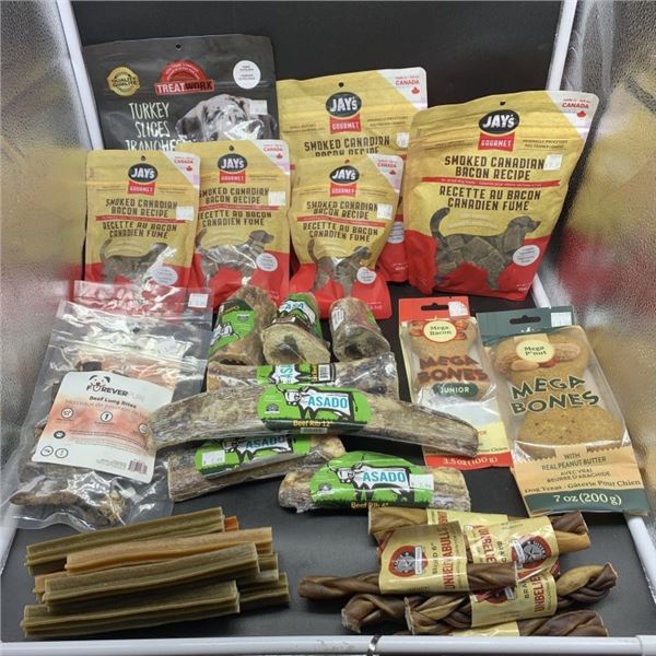 FIVE BAGS OF SMOKED CANADIAN BACON AIR DRIED DOG TREATS WITH TURKEY SLICES DOG TREAT, BEEF LONG BITE