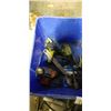 Image 2 : TOTE OF POWER TOOLS AND SPRAYER