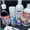 Image 4 : LOT OF NEW ANIMAL HYGIENIC PRODUCTS
