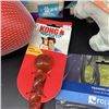 Image 8 : BOX OF NEW PET ACCESSORIES AND TOYS