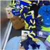 Image 8 : BOX OF NEW PET ACCESSORIES AND TOYS