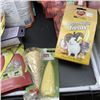 Image 16 : LOT OF GUINEA PIG FOOD AND SMALL PET FOOD AND ACCESSORIES