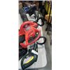 Image 3 : BLACK AND DECKER LEAF BLOWER AND YARDWORKS WEED TRIMMER