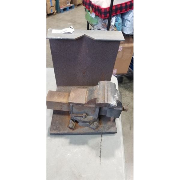 5 INCH BENCH VICE