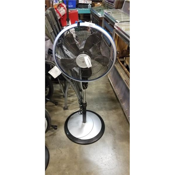 WEATHERWORKS FLOOR FAN