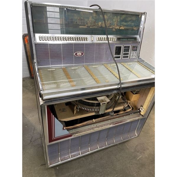 ANTIQUE WURLITZER JUKEBOX, AS FOUND, LIGHTS UP