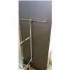 Image 4 : ROLLING AND FOLDING DOUBLE BAR CLOTHING RACK