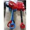 Image 3 : 2 PLASTIC SNOW SHOVELS AND 3 KIDS SNOW SHOVELS