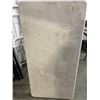 Image 1 : 4FT FOLDING TABLE