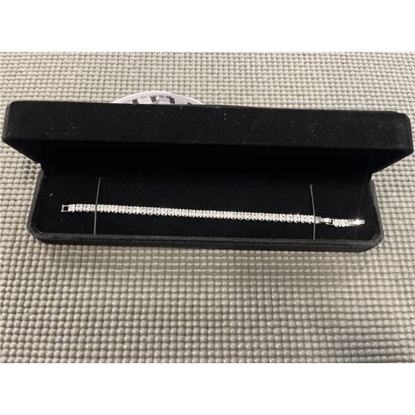 NEW PLATINUM PLATED 4.0MM PRINCESS CUT TENNIS BRACELET, ADJUSTABLE 7" TO 8" LONG