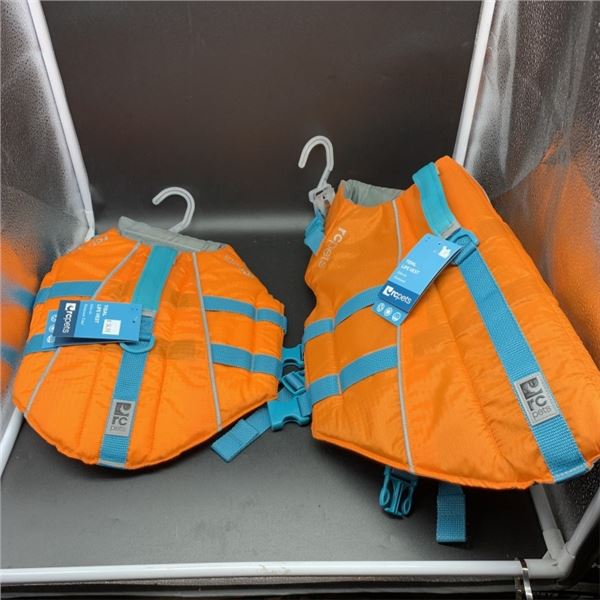 2 NEW RC PETS TIDAL LIFE VESTS SIZE MEDIUM AND SMALL