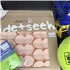 Image 2 : BOX OF NEW PET ACCESSORIES AND TOYS