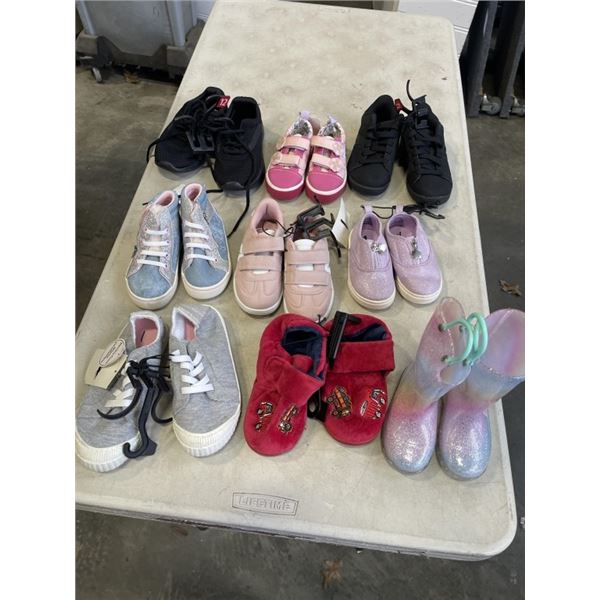 BOX OF ASSORTED KIDS SHOES AND SLIPPERS